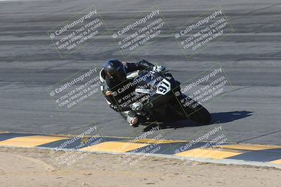media/Mar-21-2025-CVMA Friday Practice (Fri) [[30cd4fe323]]/2-Racer 1/Session 2 (Bowl)/
